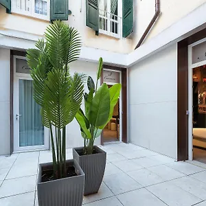 2* Pensionat Italianflat - Theatrum And